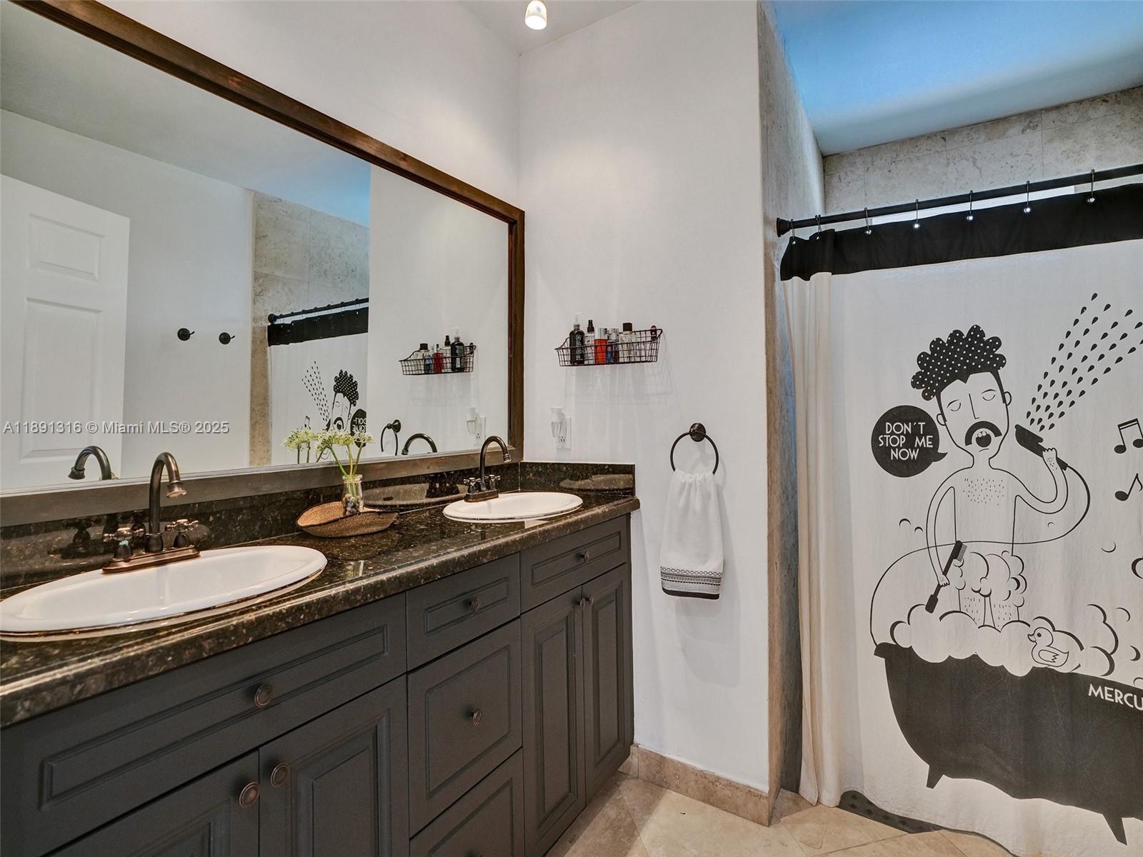 13555 SW 74th Ave #13555 Pinecrest, FL 33156