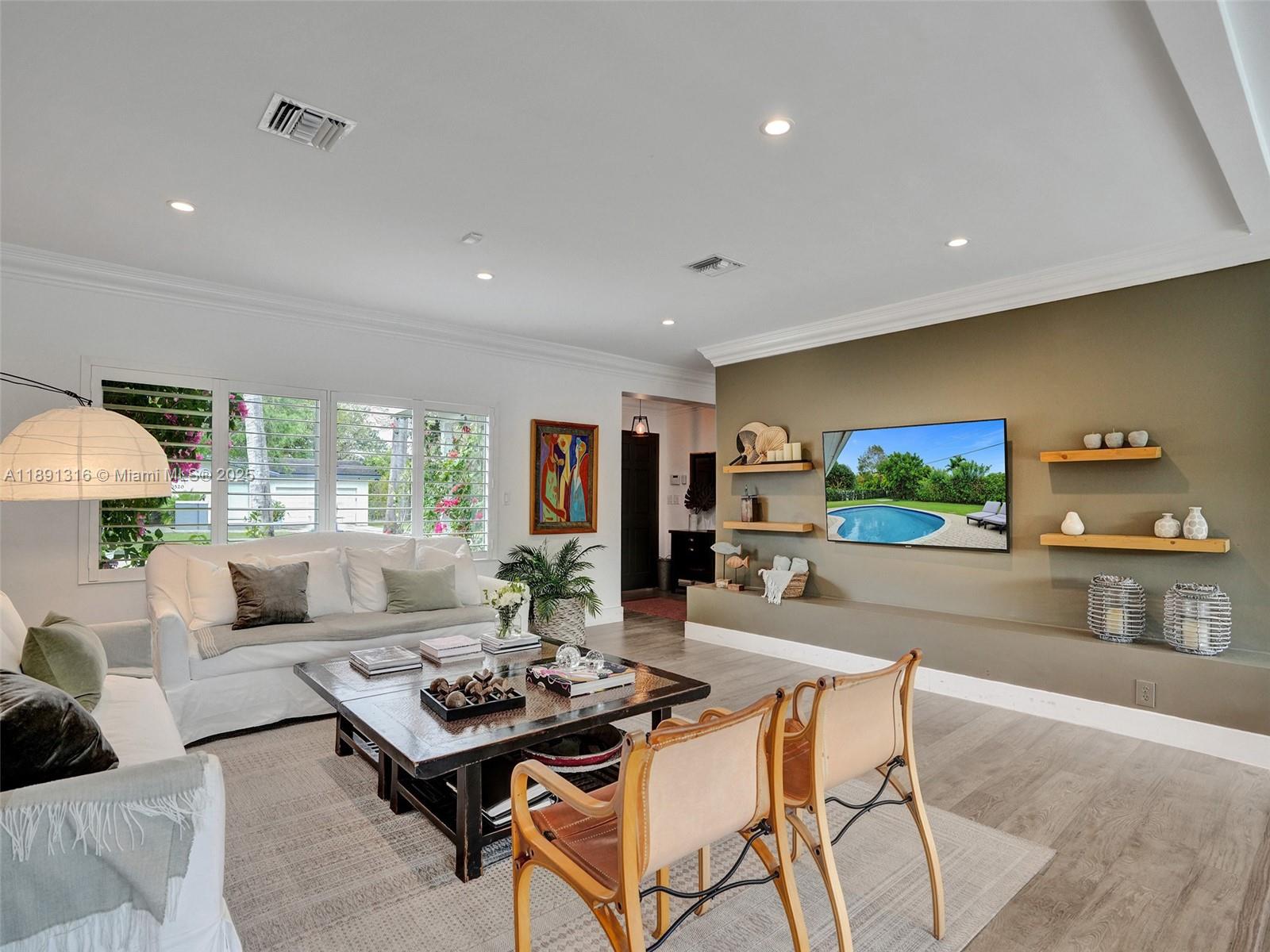 13555 SW 74th Ave #13555 Pinecrest, FL 33156