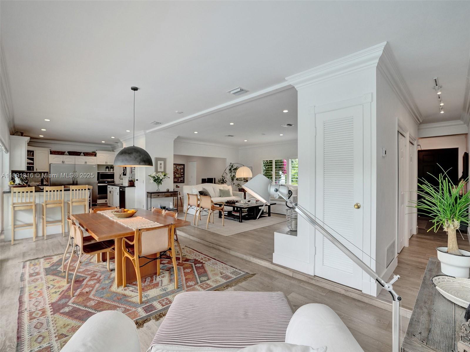 13555 SW 74th Ave #13555 Pinecrest, FL 33156