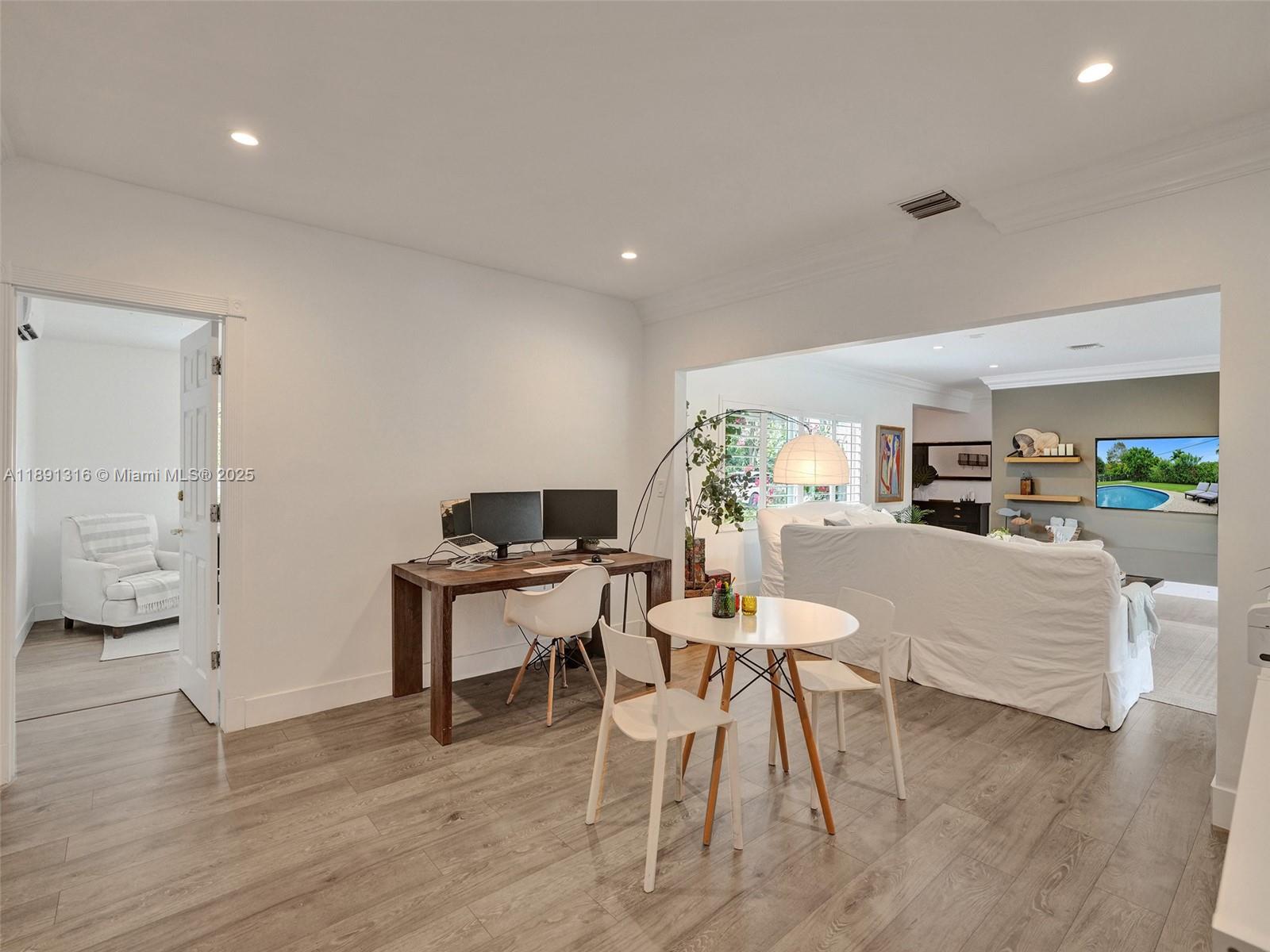 13555 SW 74th Ave #13555 Pinecrest, FL 33156