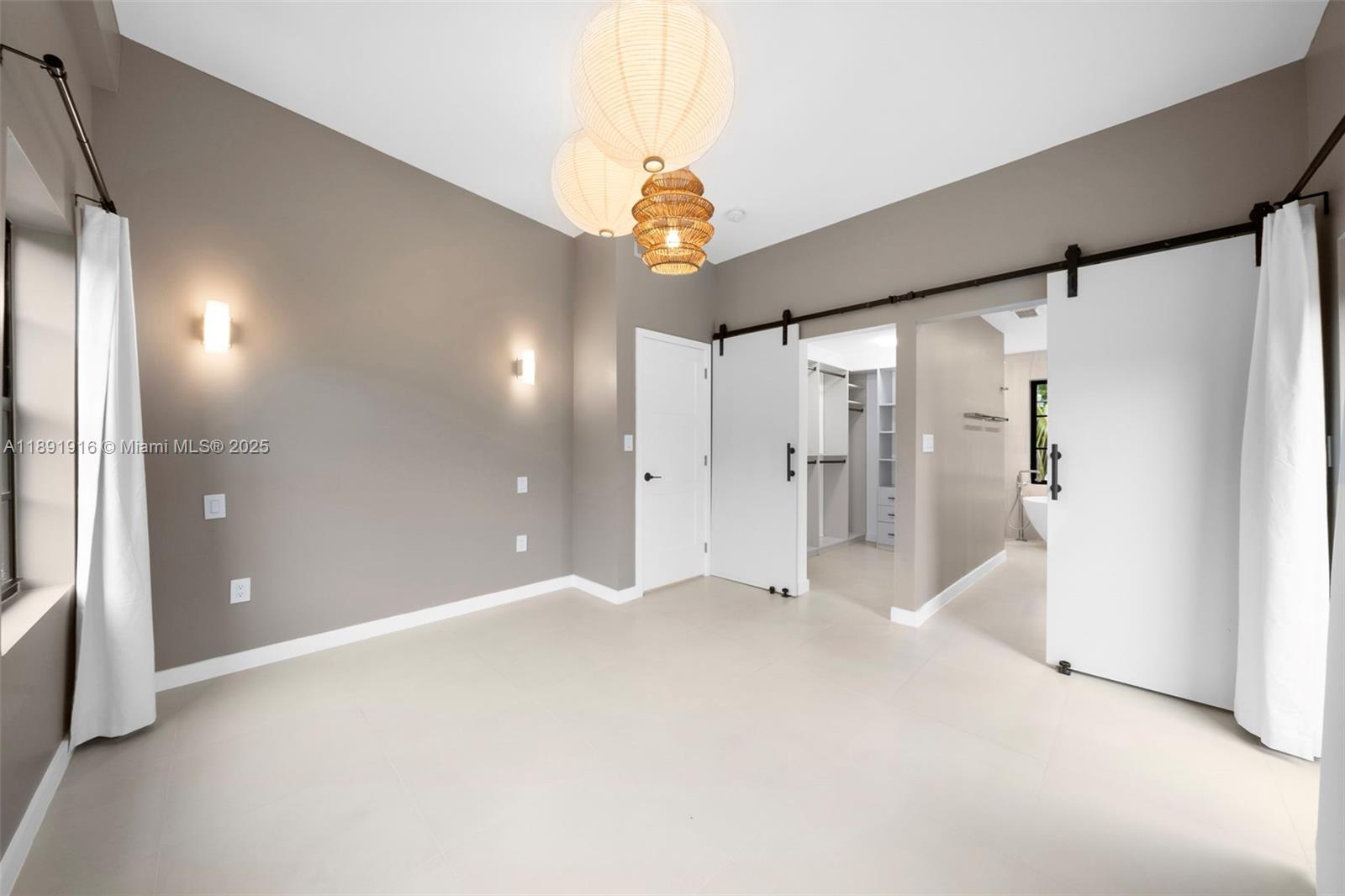 151 NE 43rd St Miami, FL 33137