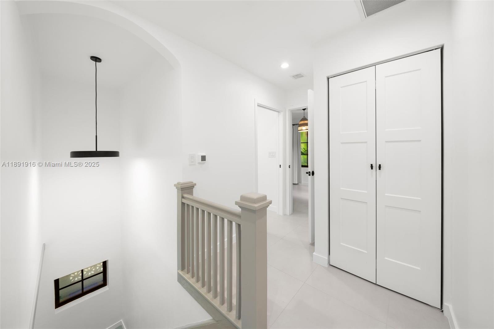 151 NE 43rd St Miami, FL 33137