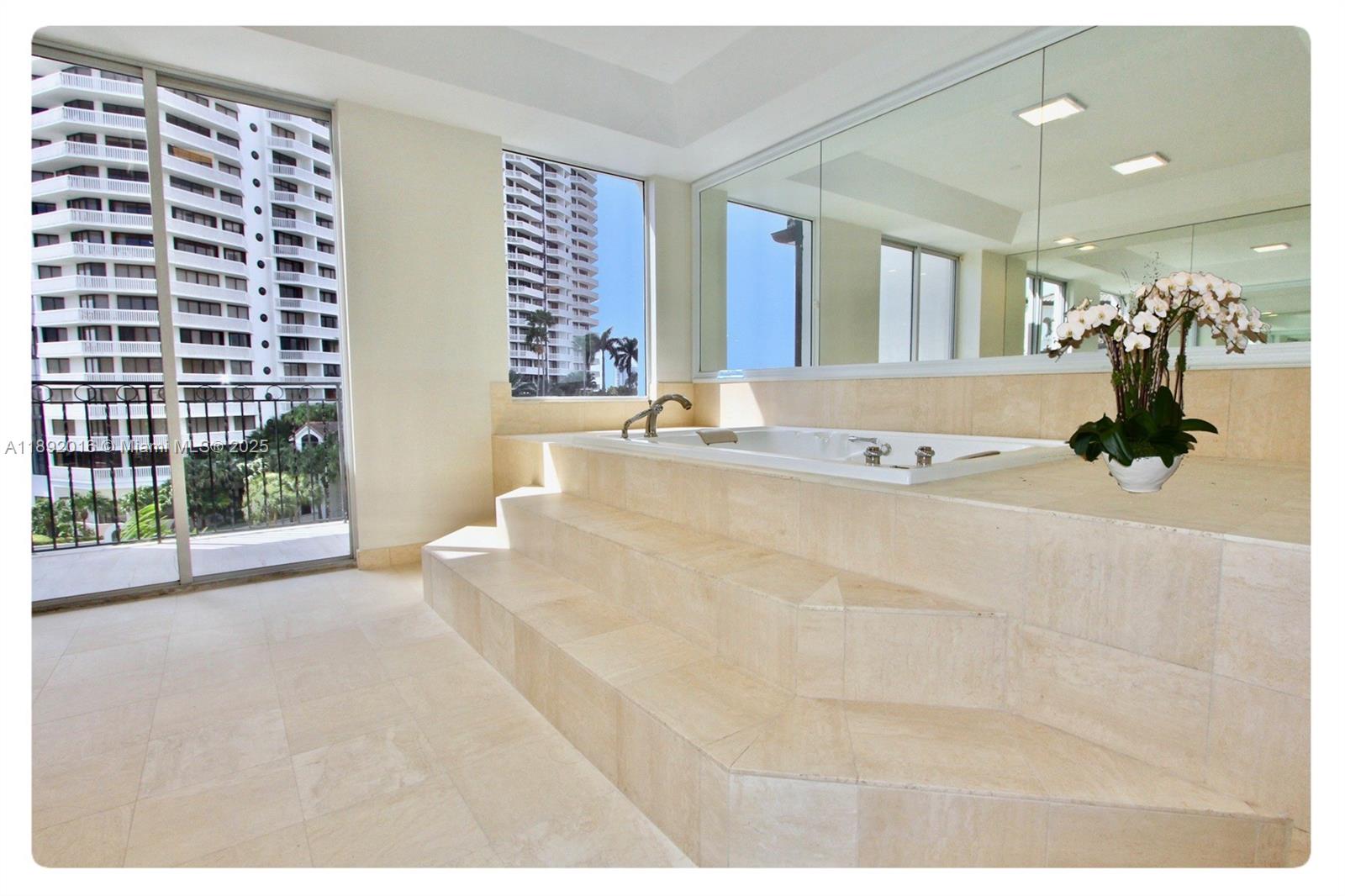 3500 Island Blvd #DPH01 Aventura, FL 33160