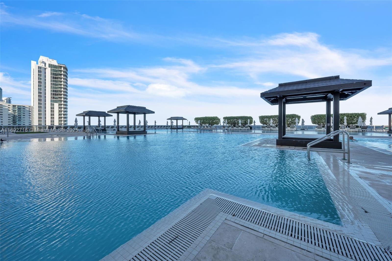 1850 S Ocean Dr #803 Hallandale Beach, FL 33009