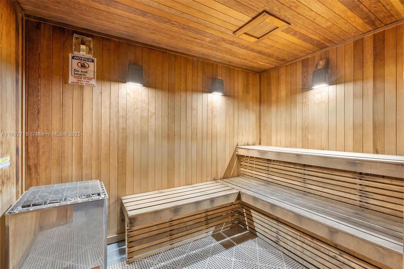 1850 S Ocean Dr #803 Hallandale Beach, FL 33009