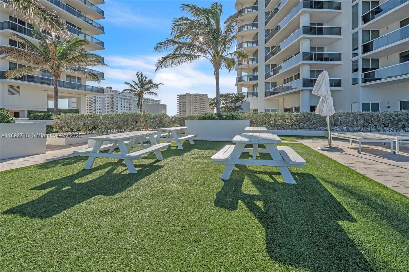 1850 S Ocean Dr #803 Hallandale Beach, FL 33009