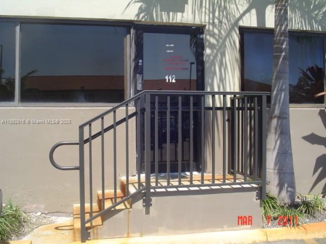 5600 SW 135th Ave #112