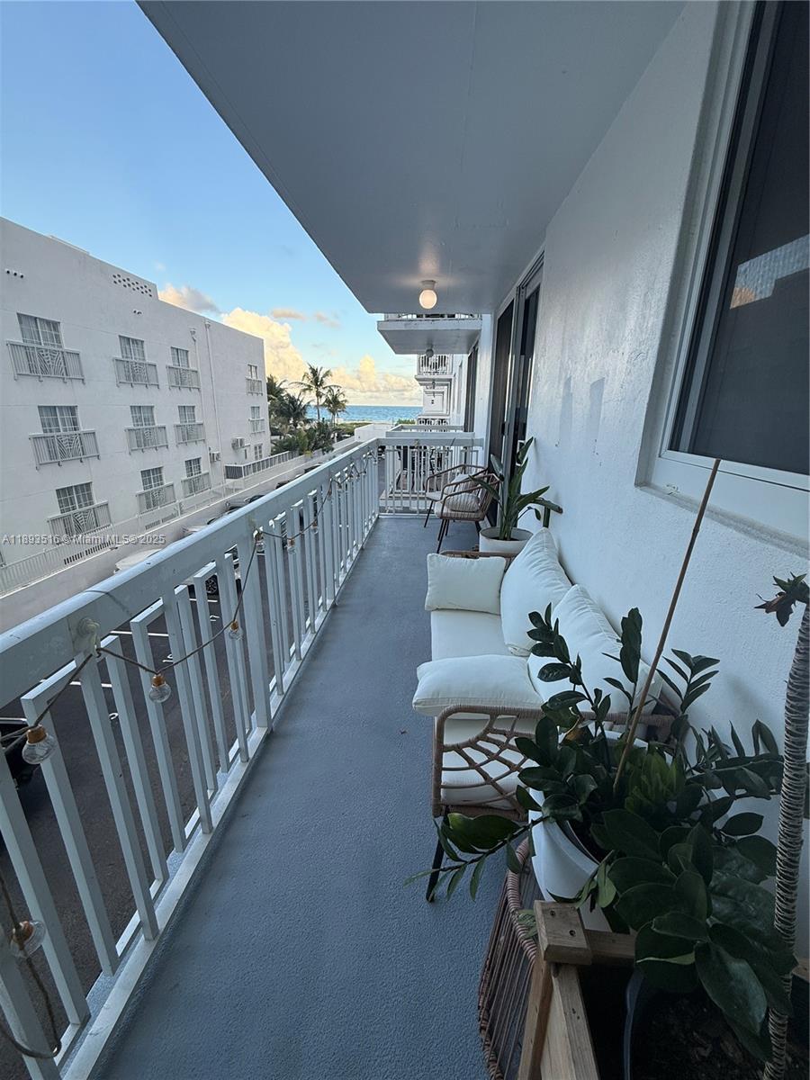 401 Ocean Dr #325