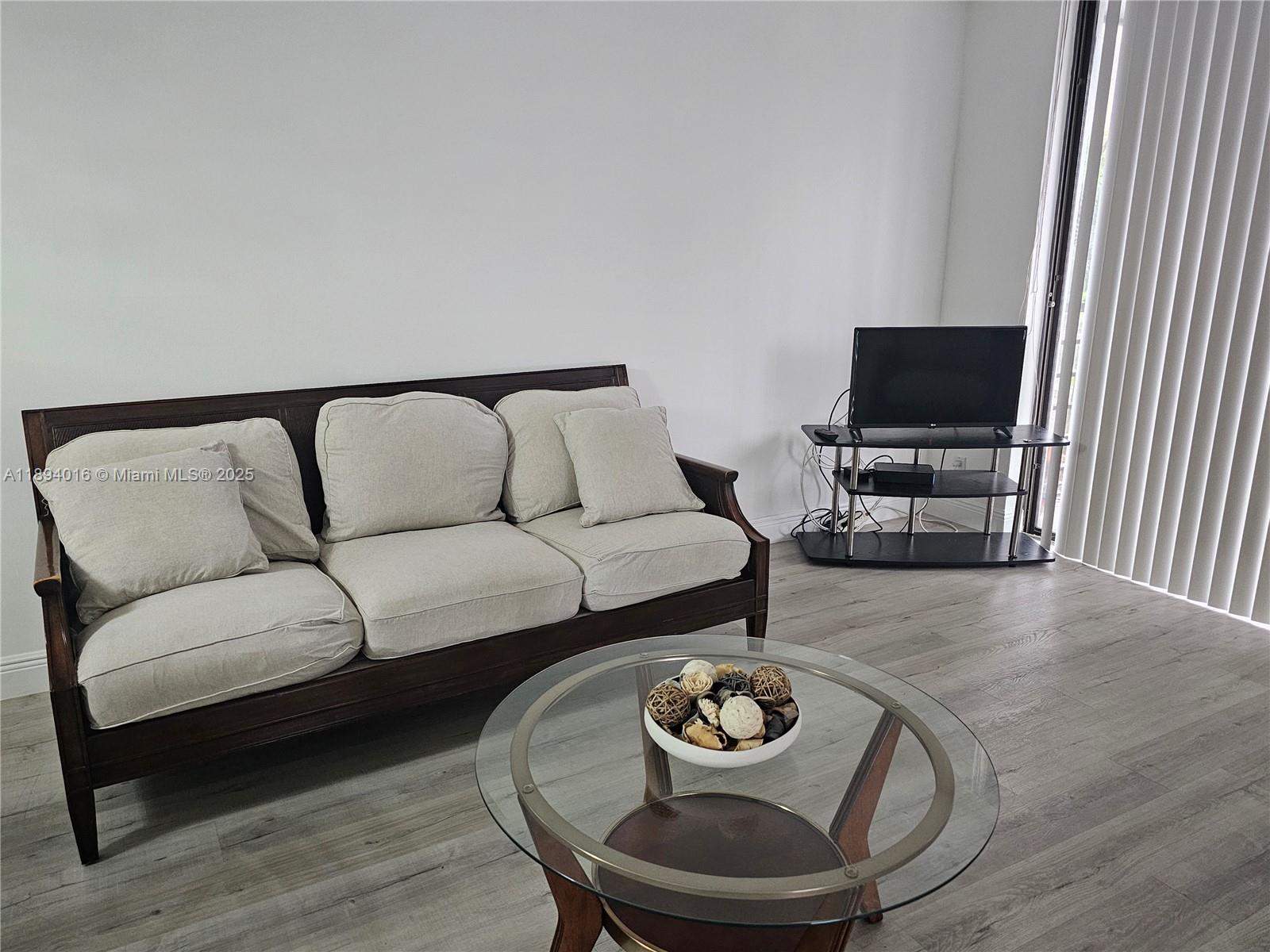 20400 W Country Clb Dr #301