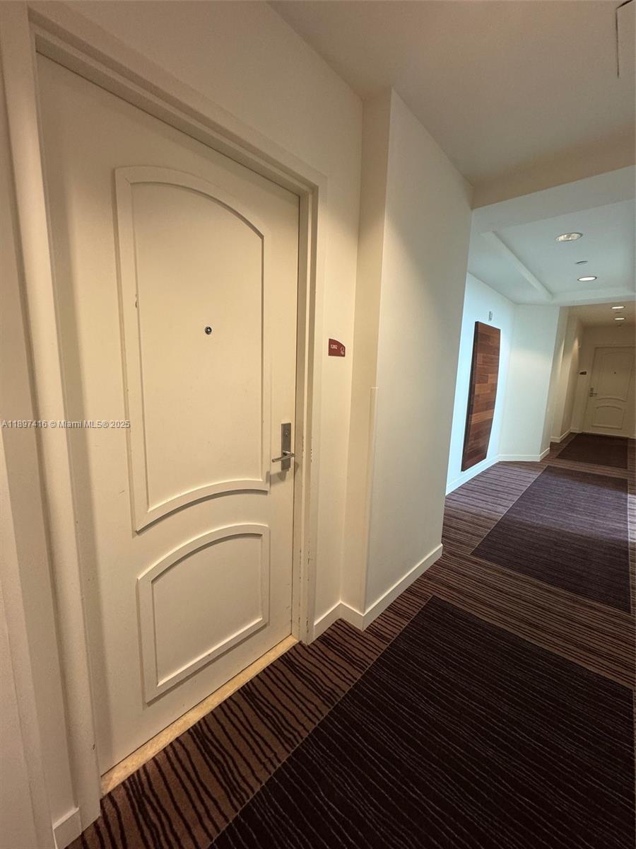 image Eloquence On The Bay Cond10