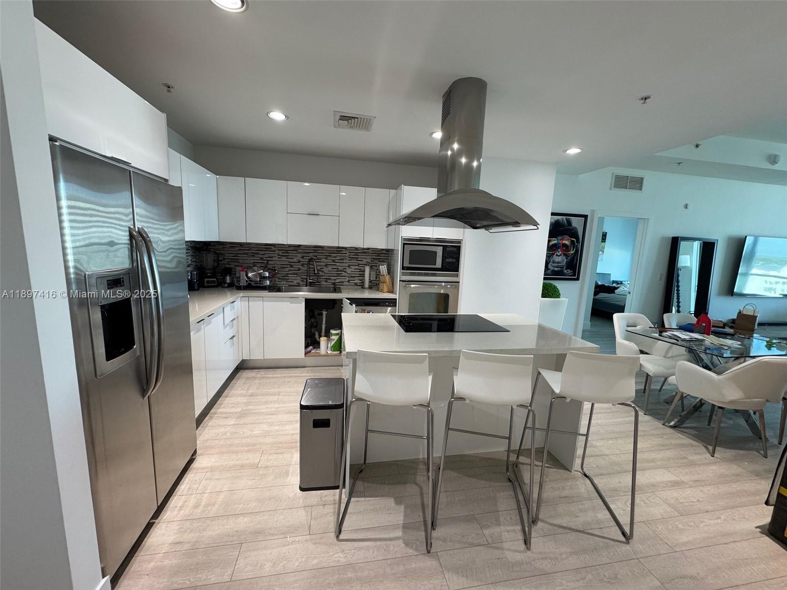 image Eloquence On The Bay Cond13