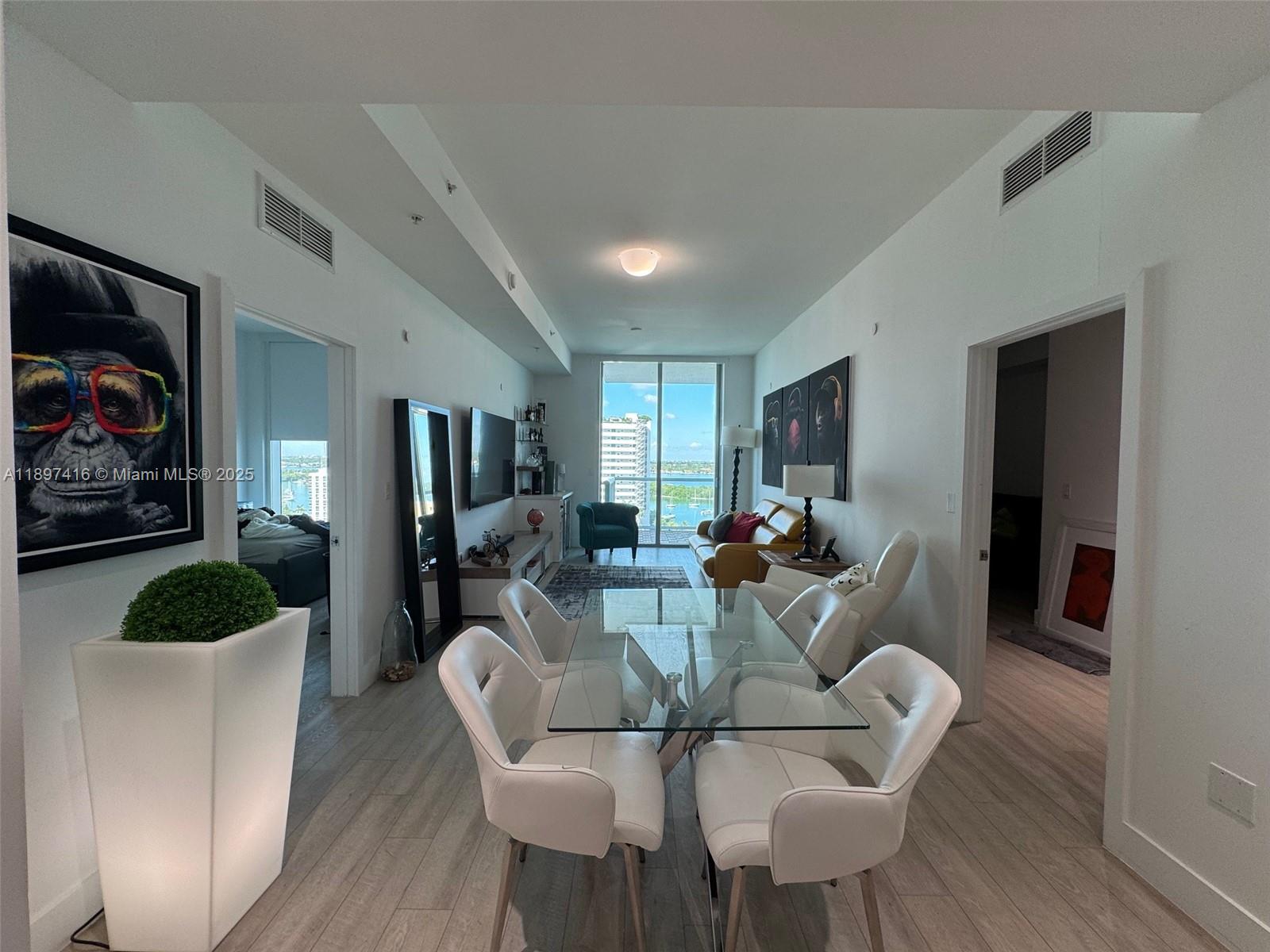 image Eloquence On The Bay Cond15