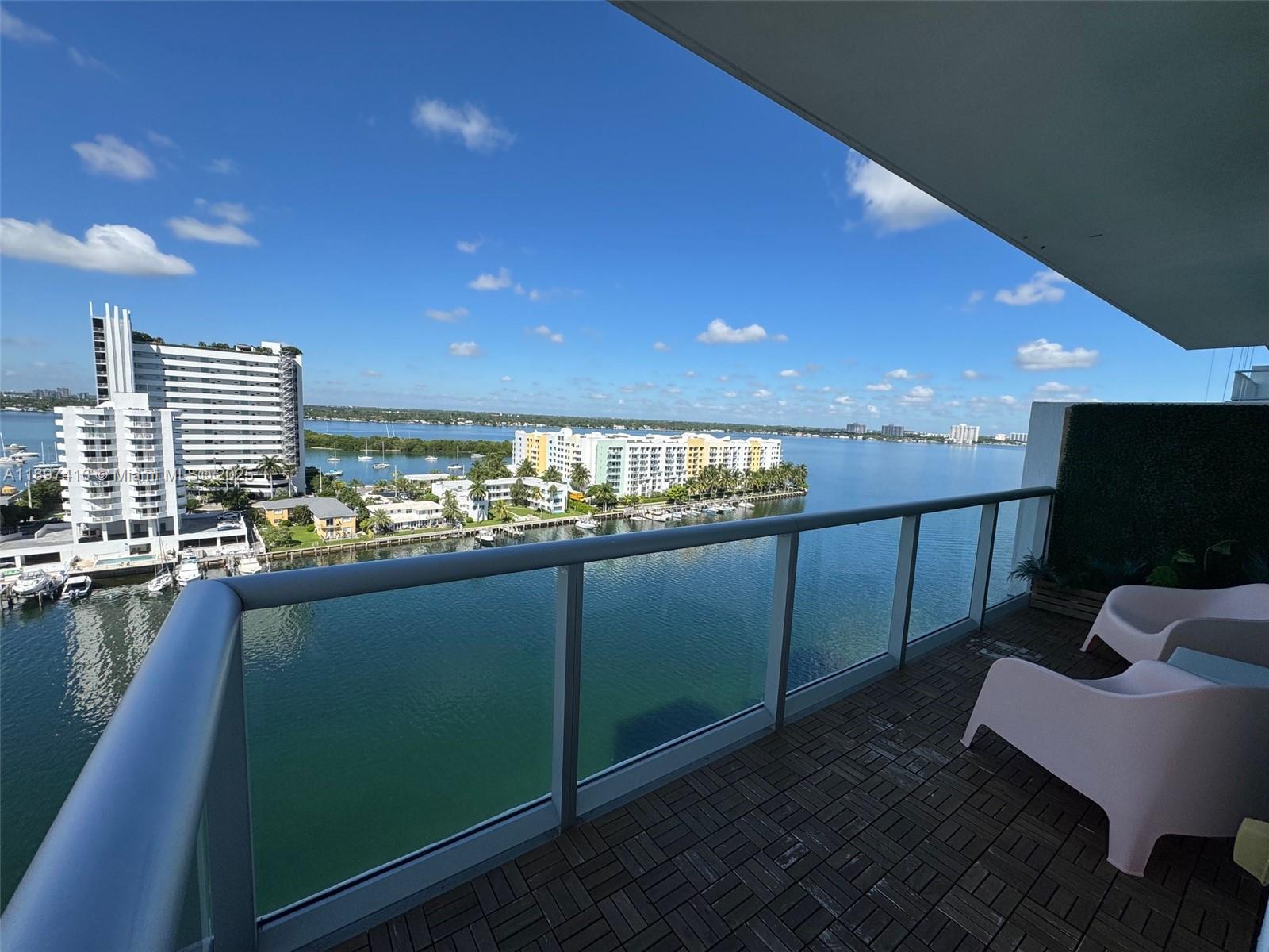 image Eloquence On The Bay Cond20