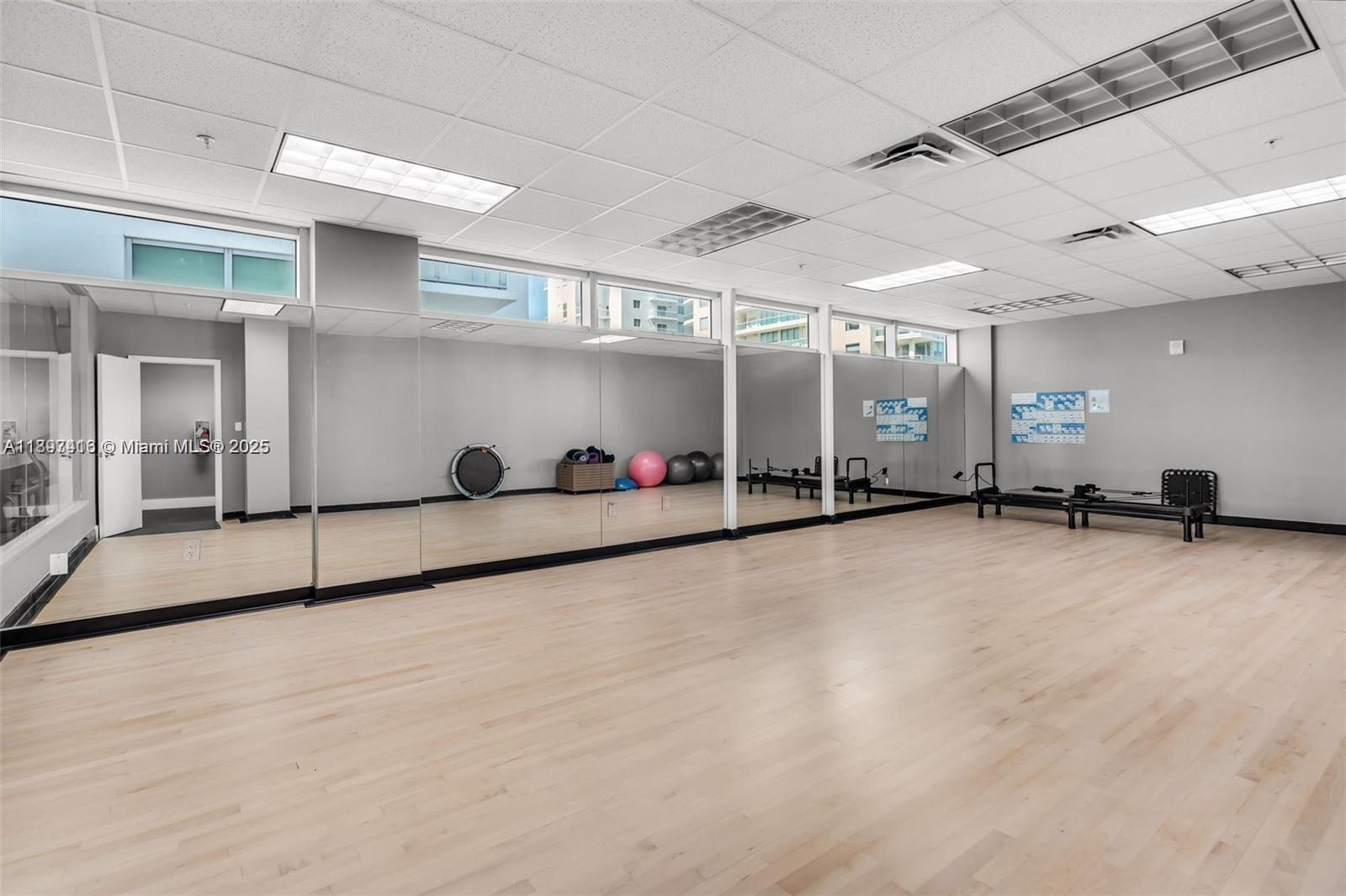 image Eloquence On The Bay Cond35