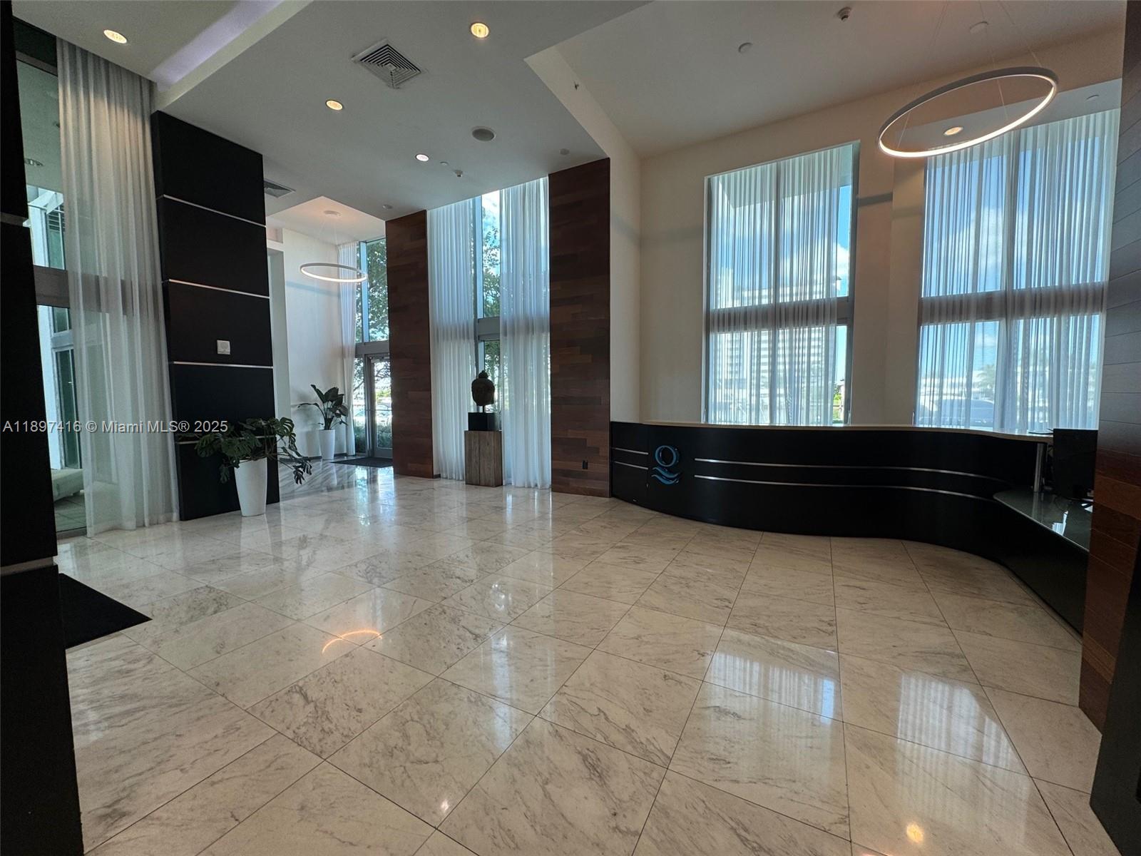 image Eloquence On The Bay Cond8