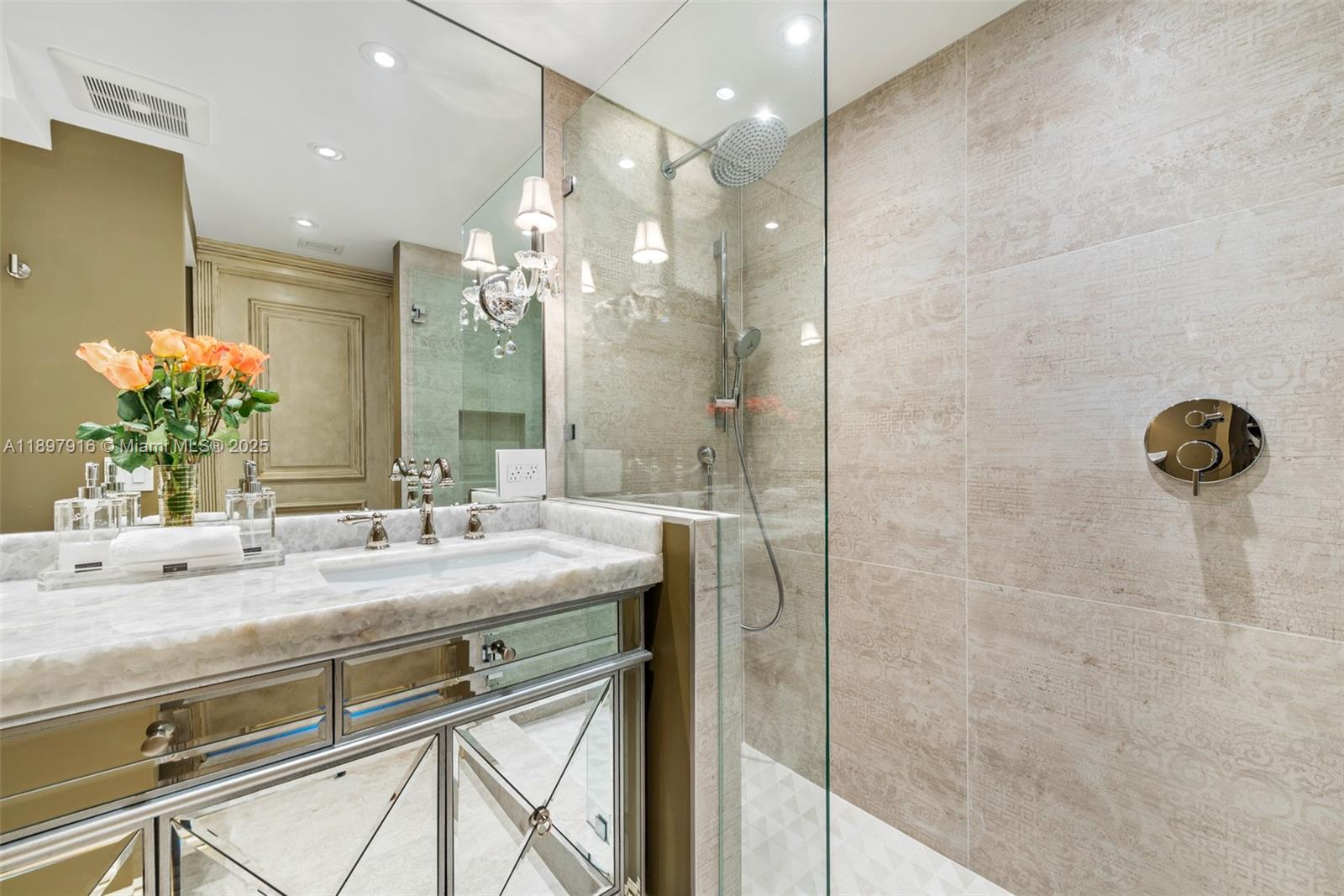 82719 Old Hwy Islamorada, FL 33036