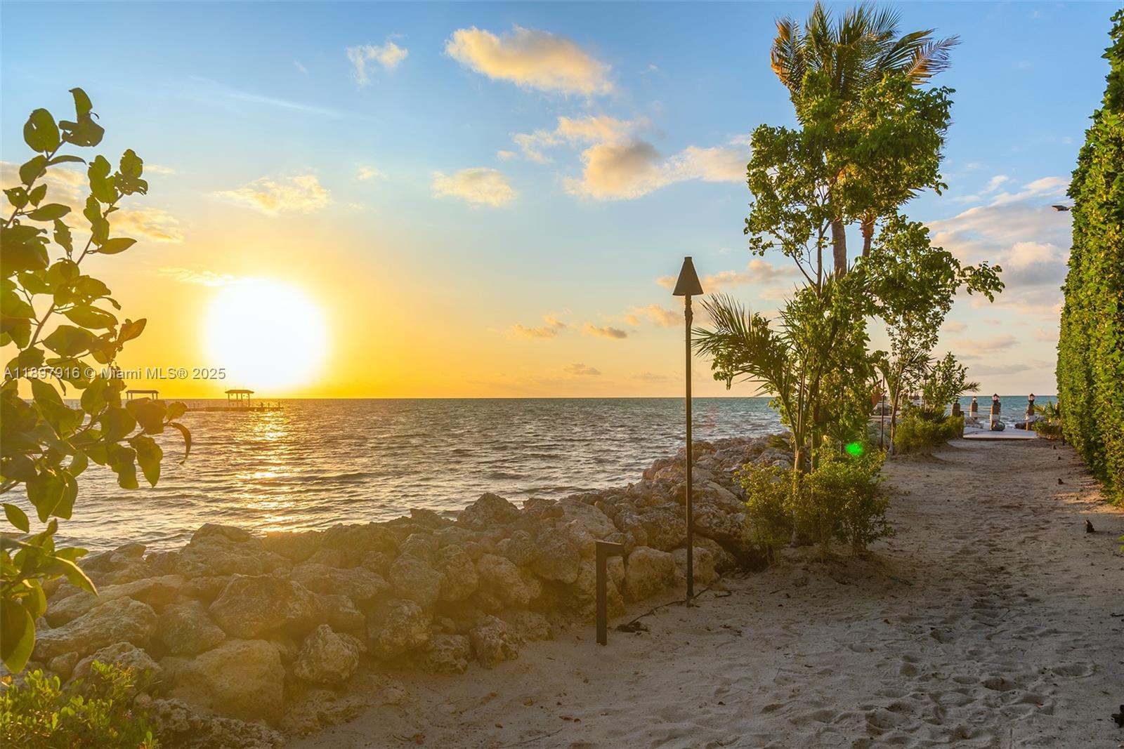 82719 Old Hwy Islamorada, FL 33036