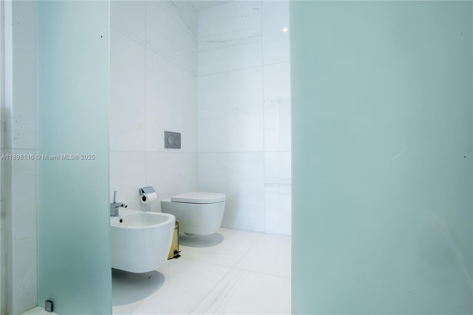 image Aston Martin Residences9