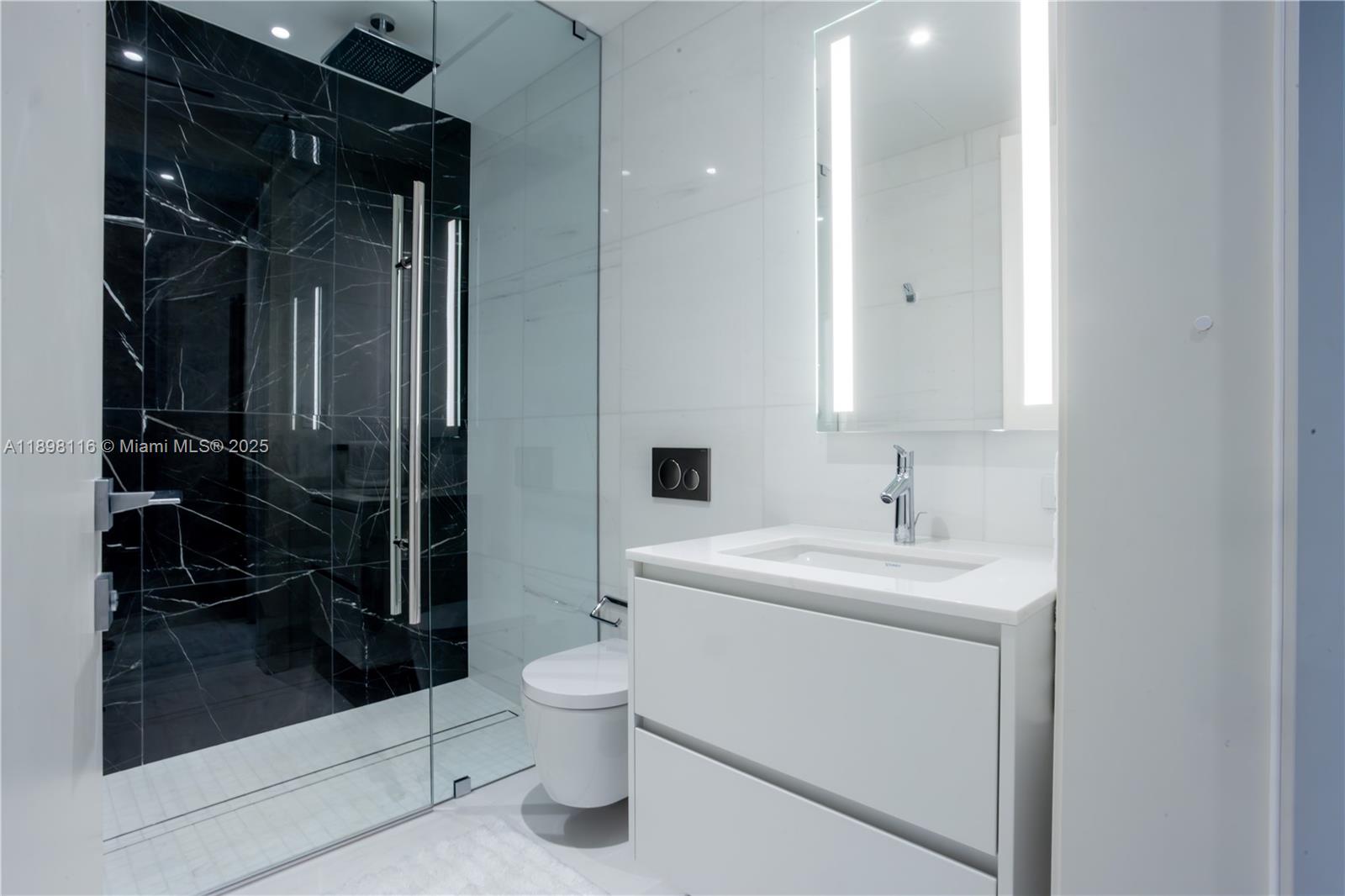 image Aston Martin Residences21