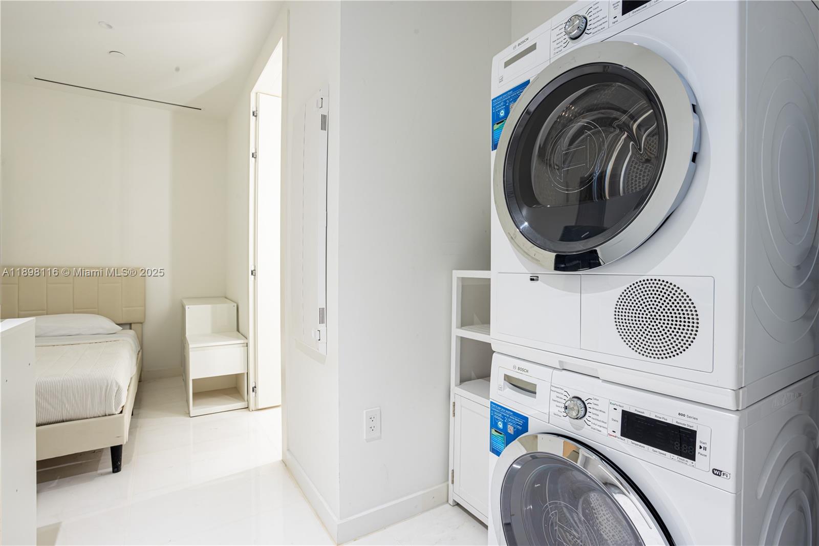 image Aston Martin Residences25