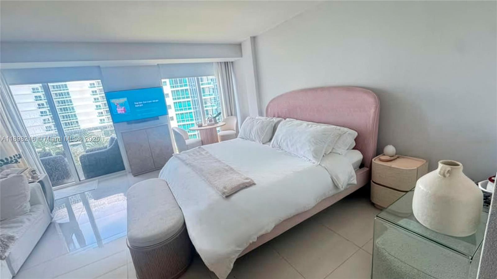 image HARBOUR HOUSE13