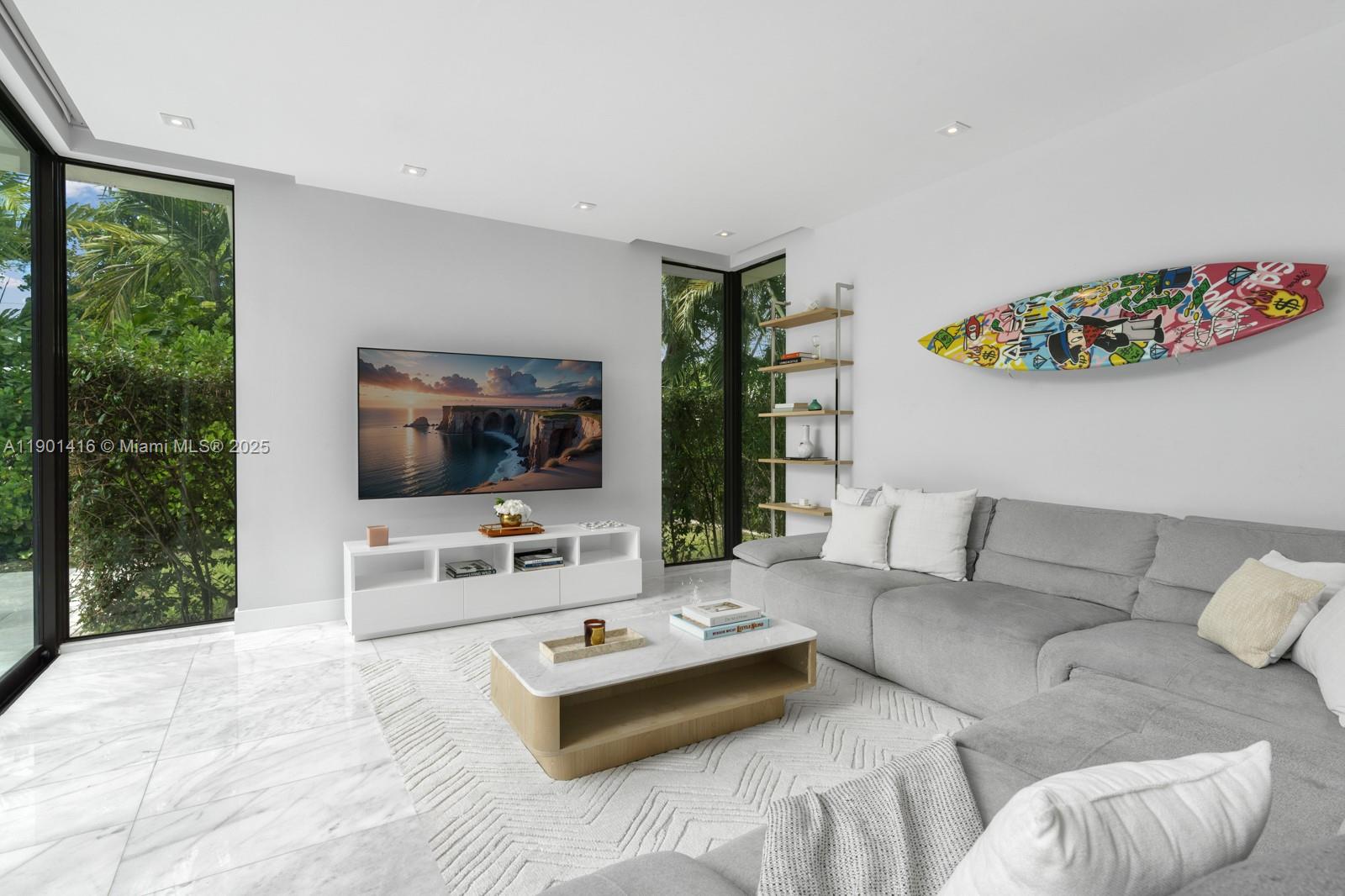 4520 N Meridian Ave Miami Beach, FL 33140