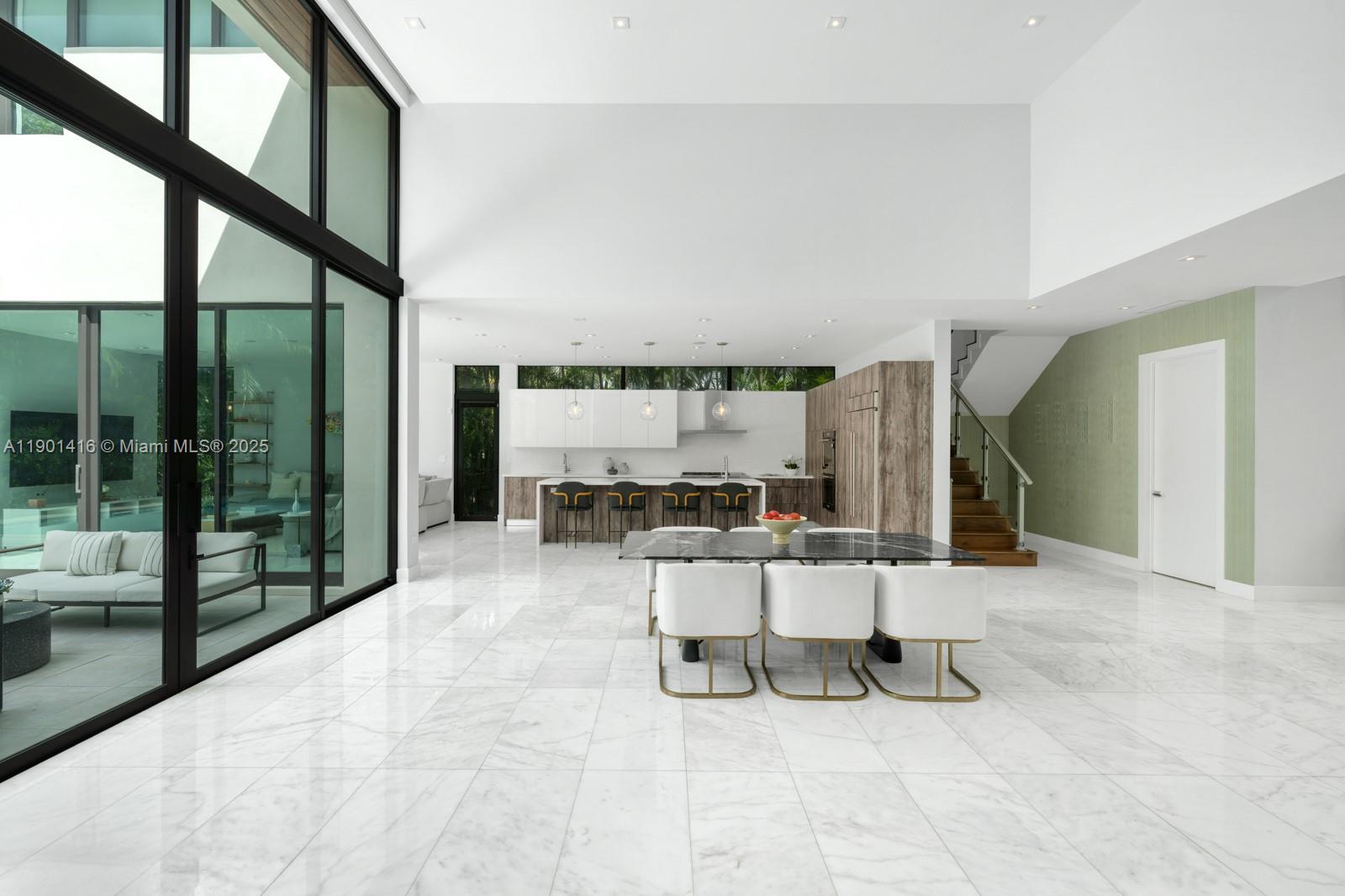 4520 N Meridian Ave Miami Beach, FL 33140