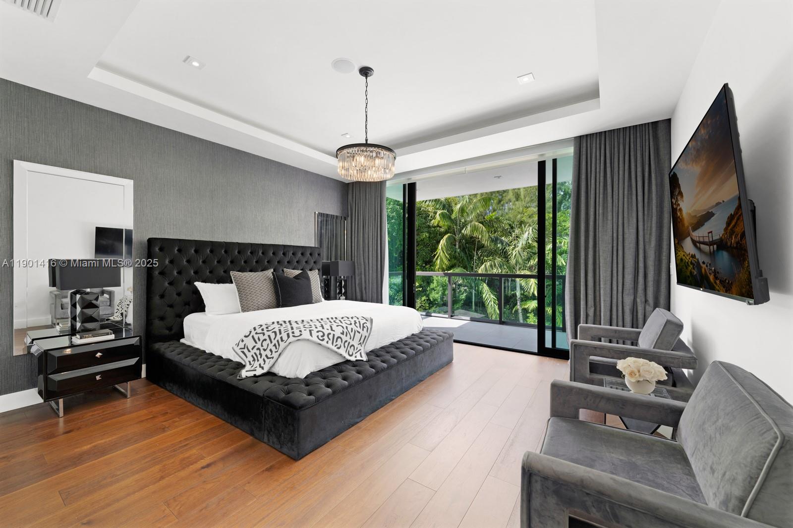 4520 N Meridian Ave Miami Beach, FL 33140