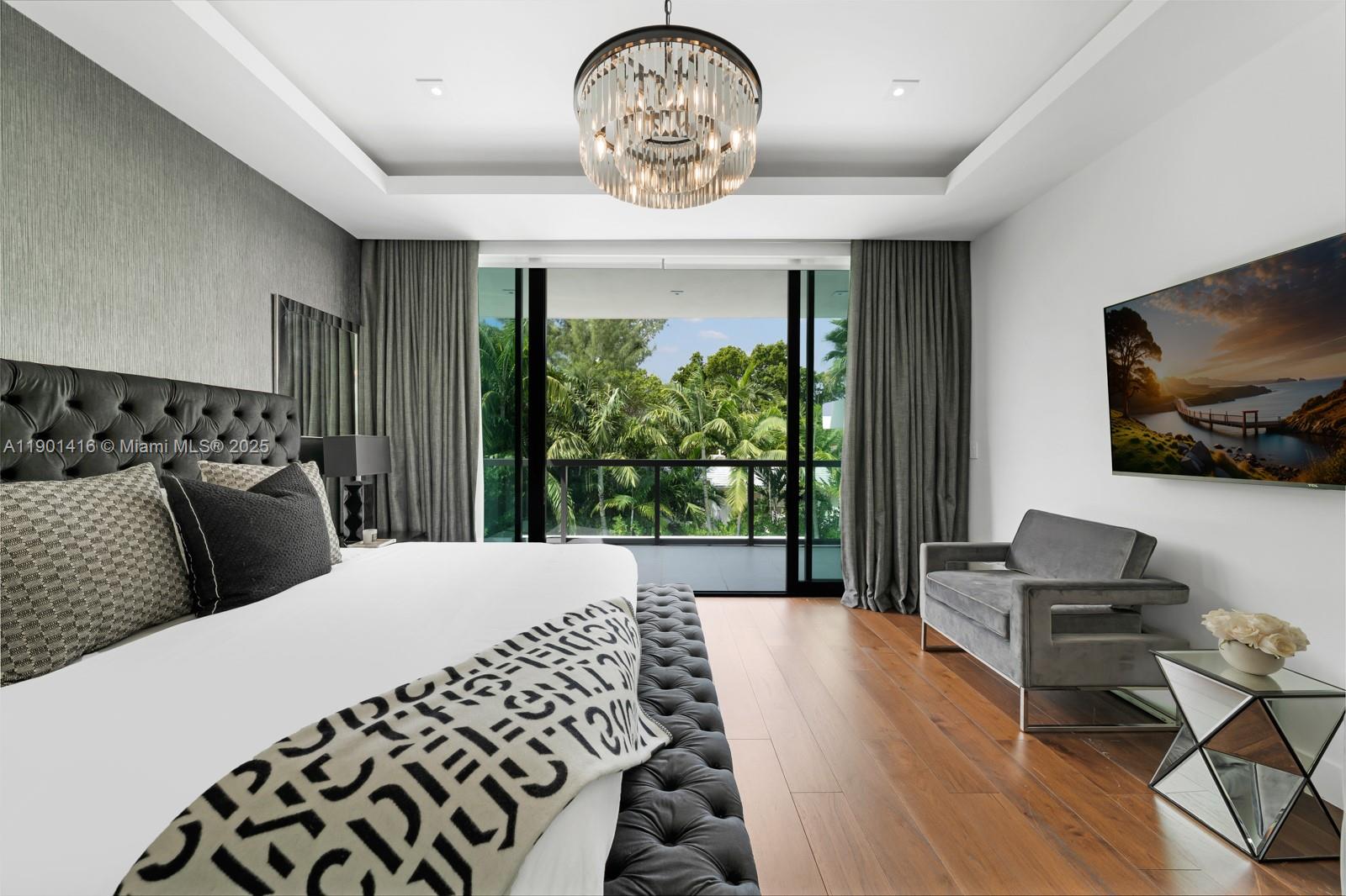 4520 N Meridian Ave Miami Beach, FL 33140