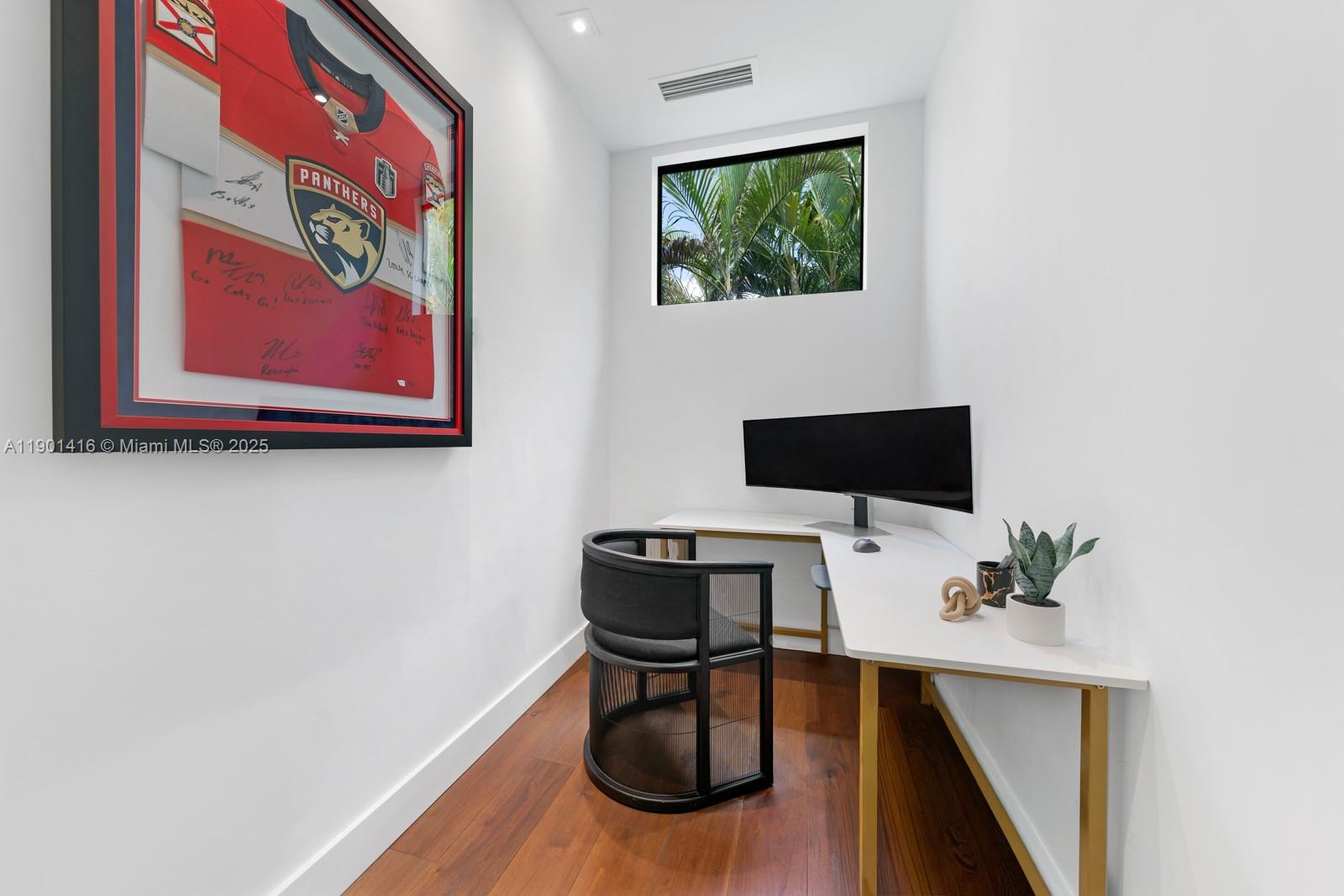 4520 N Meridian Ave Miami Beach, FL 33140