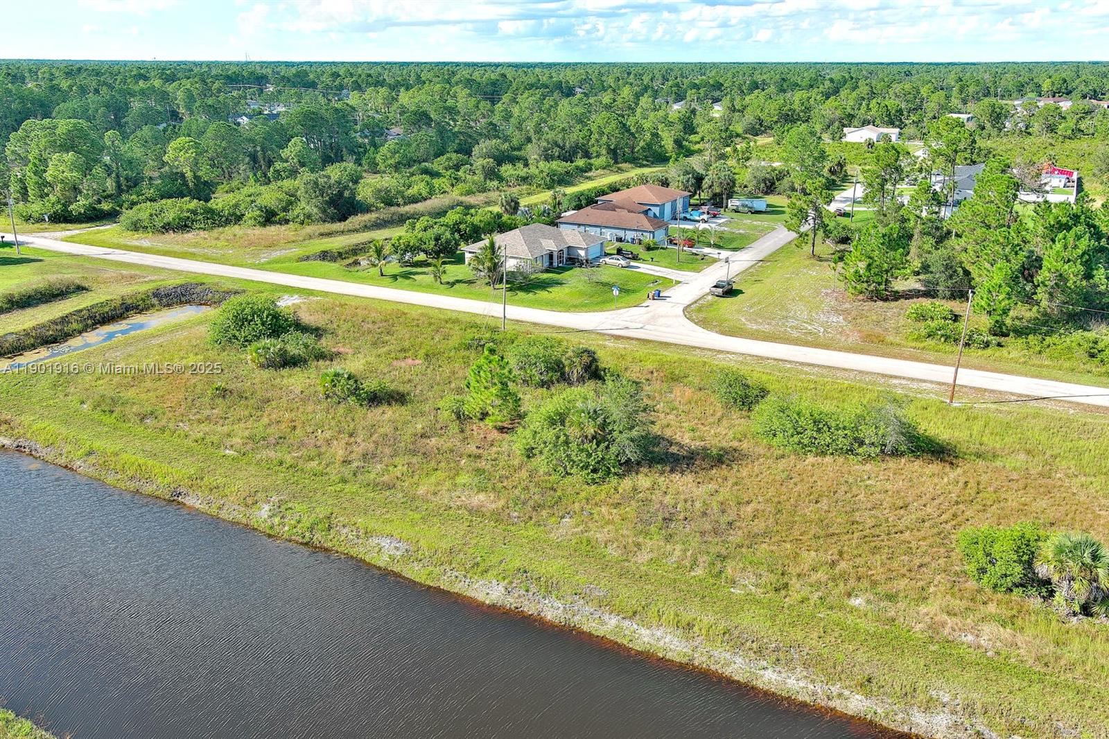 1134 Hudson St E Lehigh Acres, FL 33974