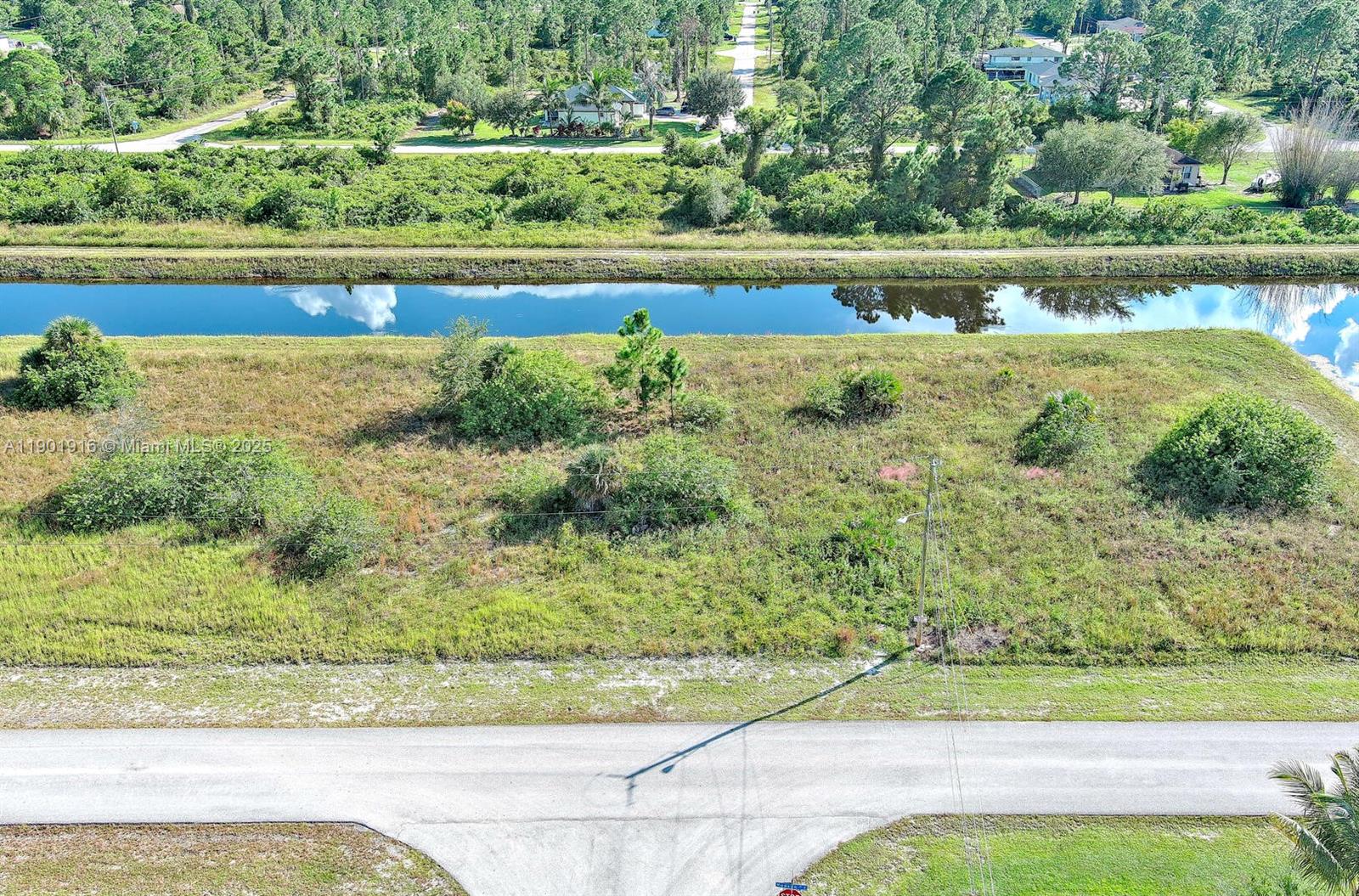 1134 Hudson St E Lehigh Acres, FL 33974