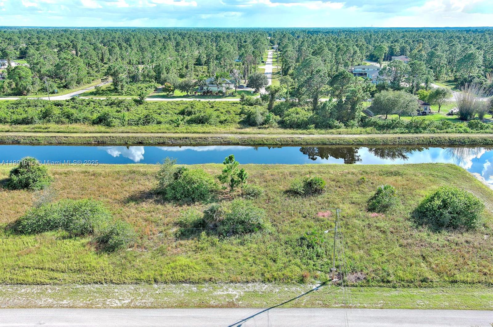 1134 Hudson St E Lehigh Acres, FL 33974