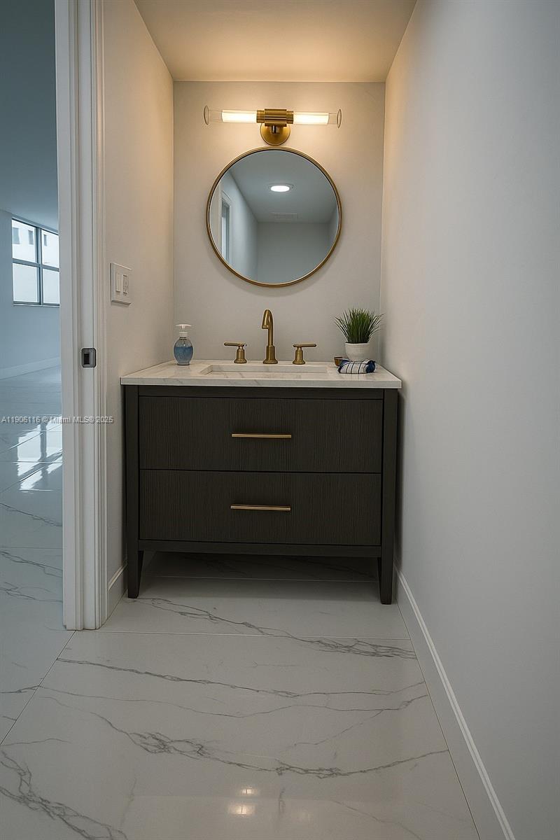 6900 Bay Dr #6C Miami Beach, FL 33141