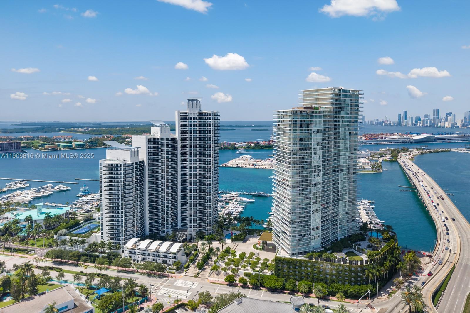 400 Alton Rd #TH-1A Miami Beach, FL 33139