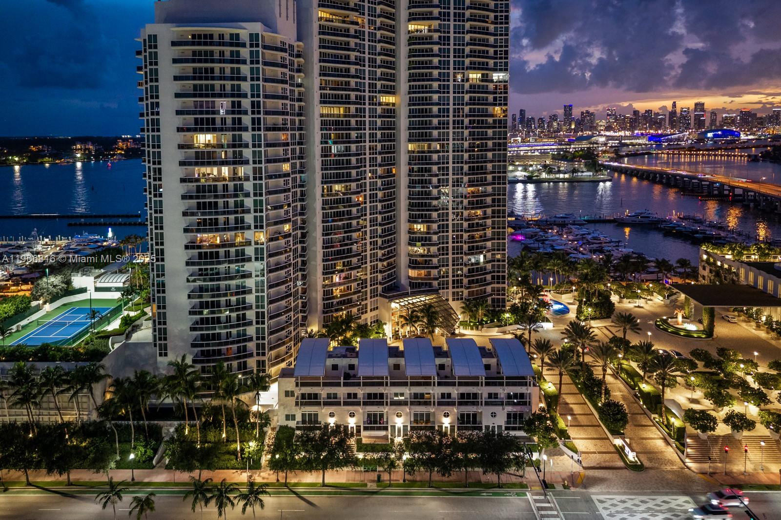 400 Alton Rd #TH-1A Miami Beach, FL 33139