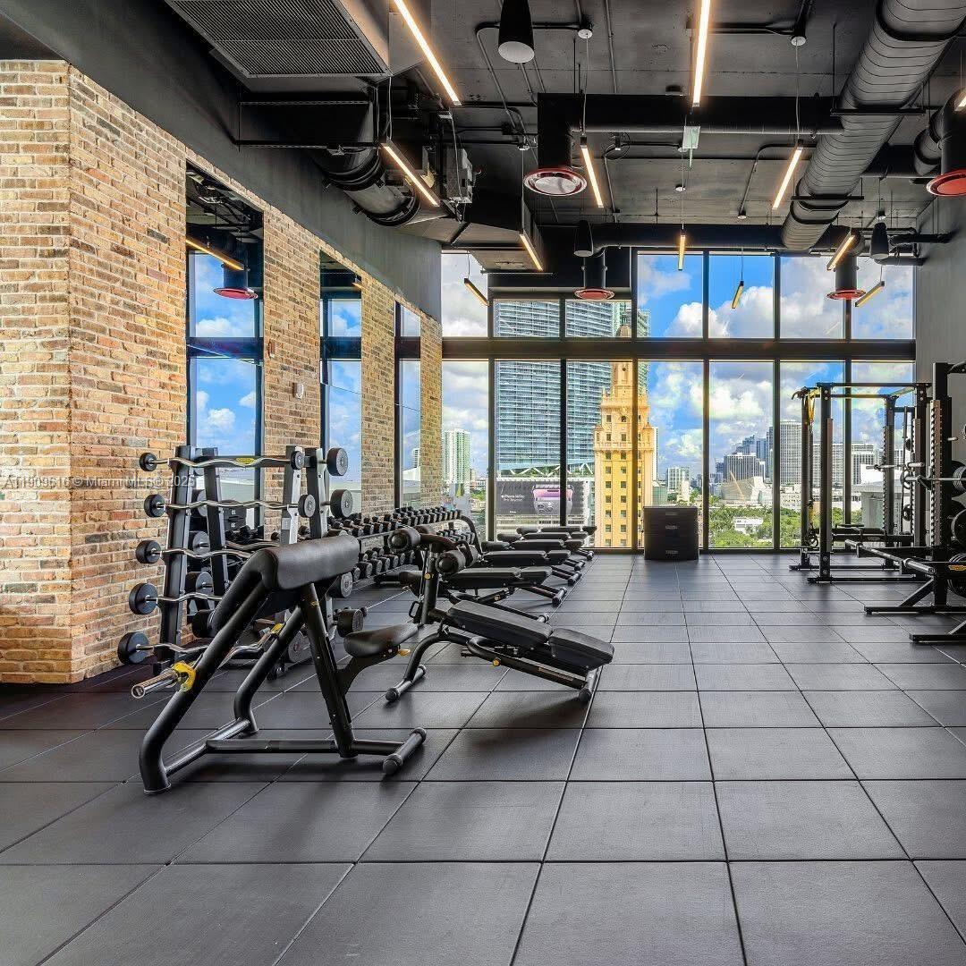 398 NE 5th St #3407 Miami, FL 33132