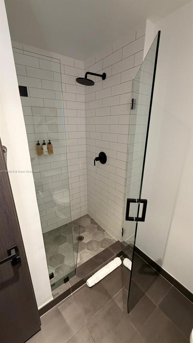 398 NE 5th St #3407 Miami, FL 33132