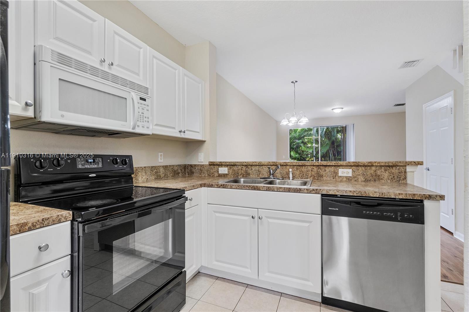 3717 Sonoma Dr Riviera Beach, FL 33404