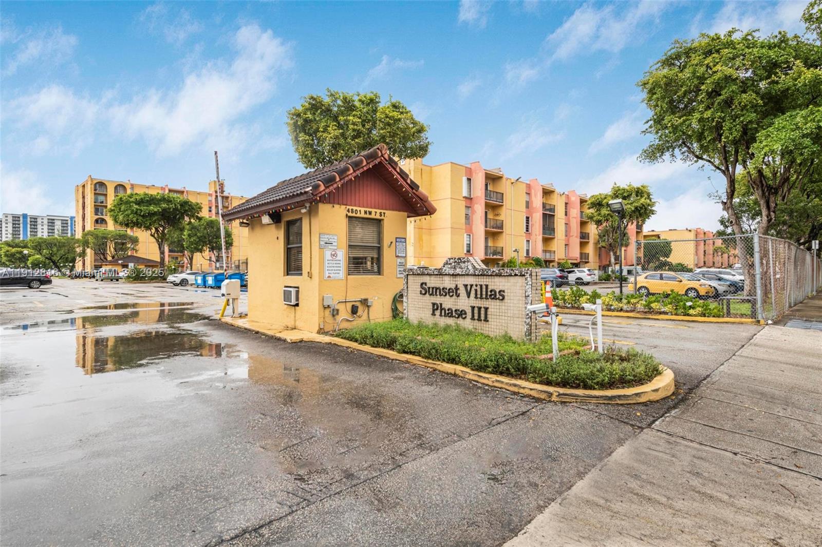 4705 NW 7th St #408-7 Miami, FL 33126