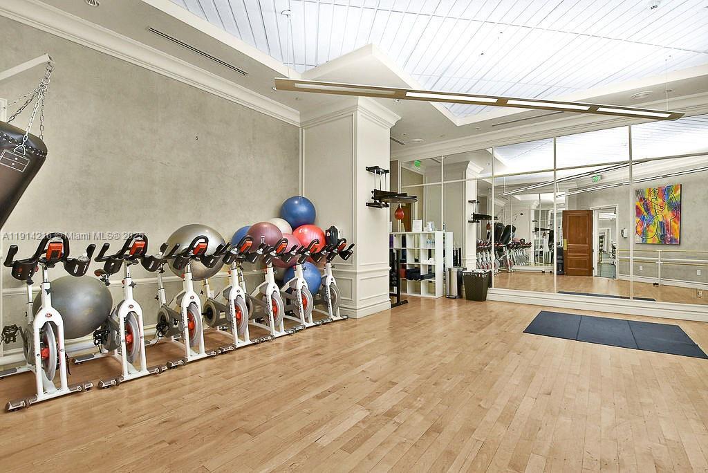 16047 Collins Ave #2102 Sunny Isles Beach, FL 33160