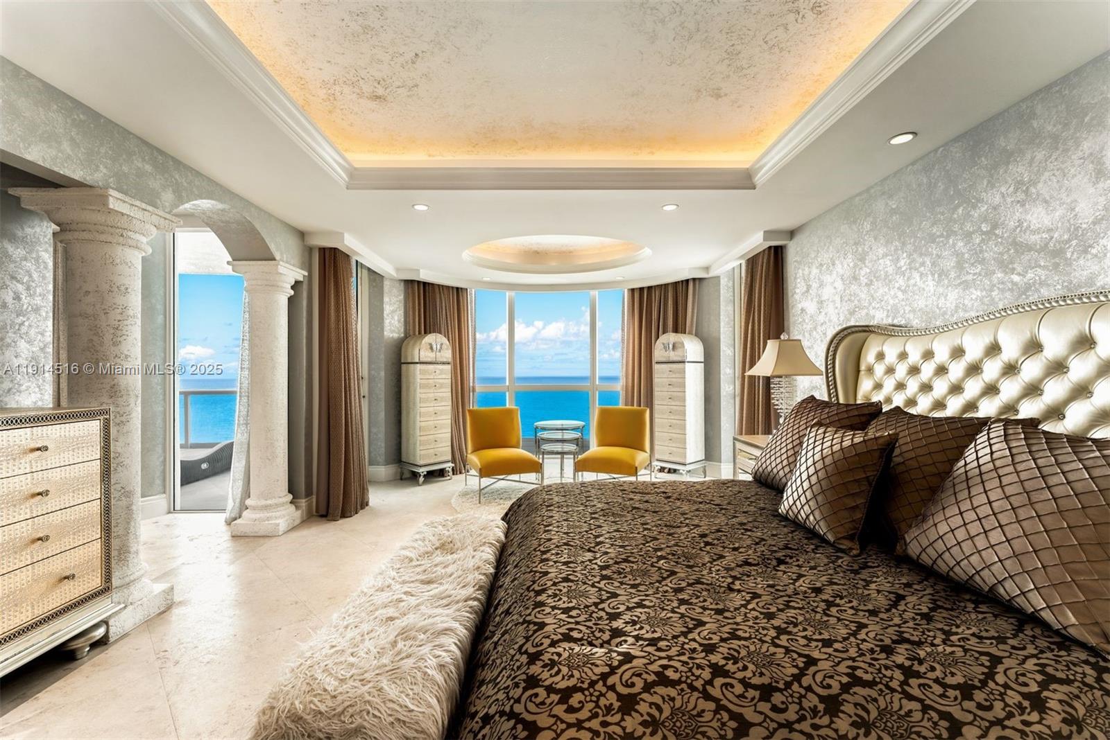 5025 Collins Ave #PH-1 Miami Beach, FL 33140