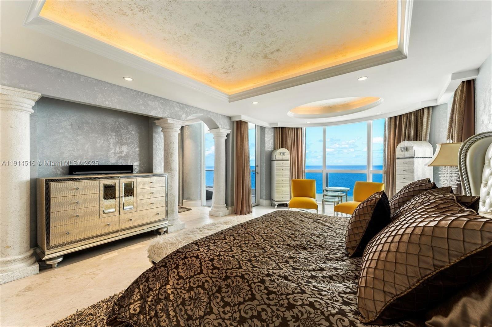 5025 Collins Ave #PH-1 Miami Beach, FL 33140