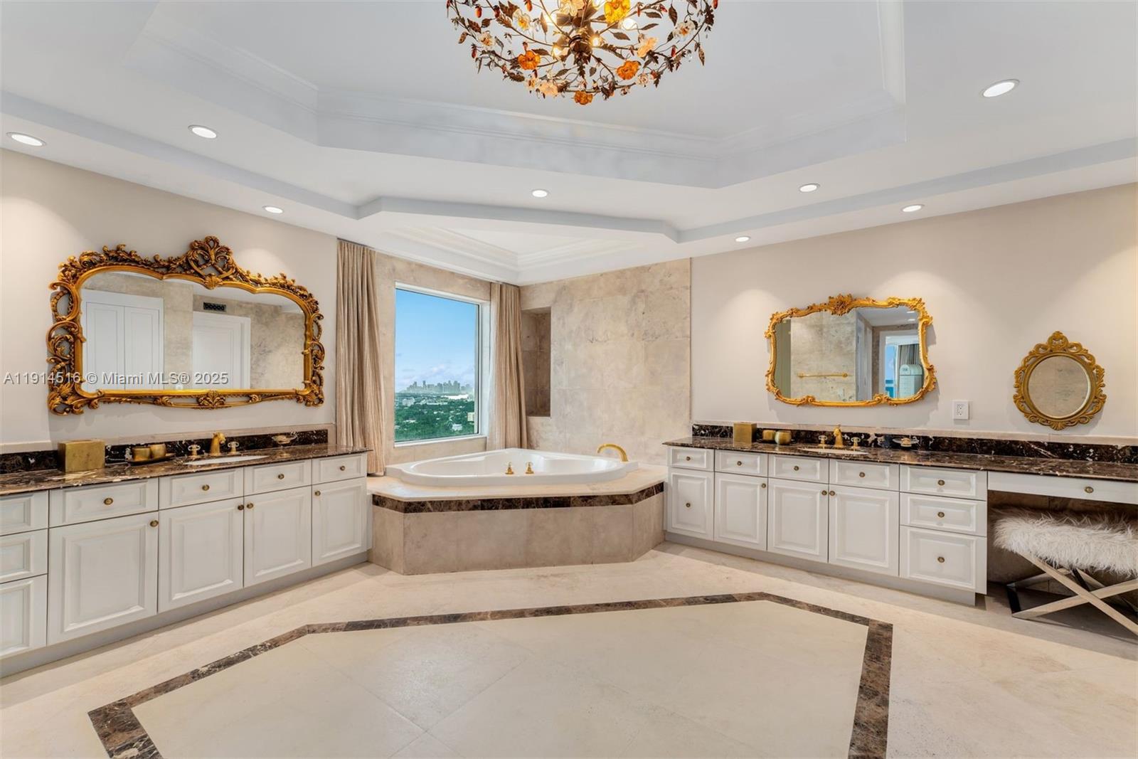 5025 Collins Ave #PH-1 Miami Beach, FL 33140