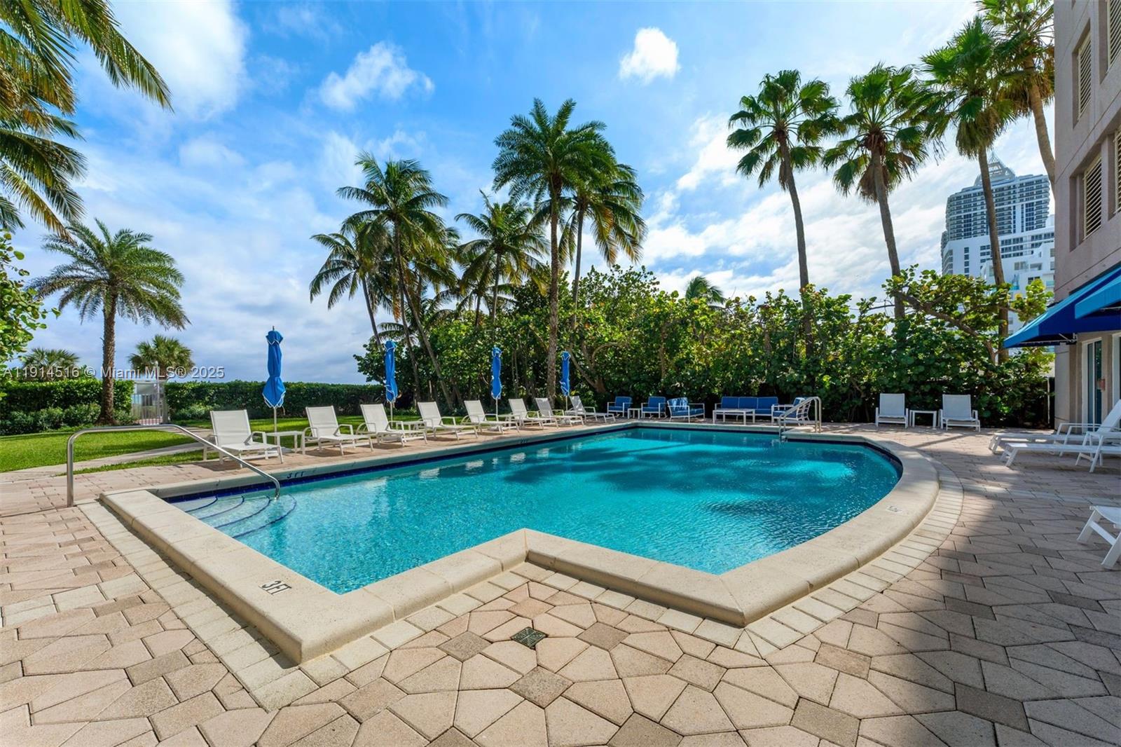 5025 Collins Ave #PH-1 Miami Beach, FL 33140