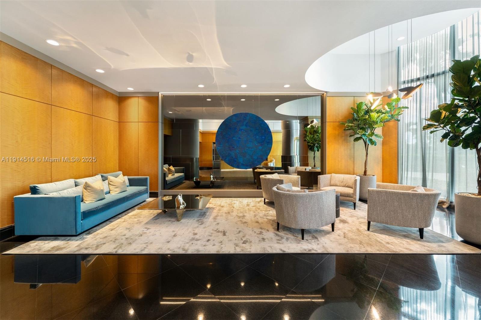 5025 Collins Ave #PH-1 Miami Beach, FL 33140