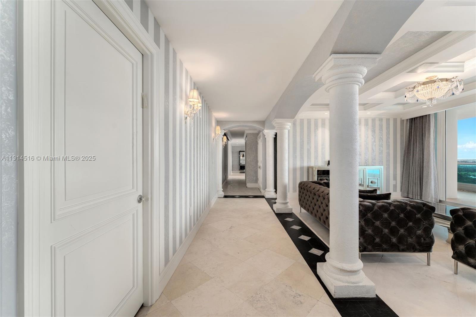 5025 Collins Ave #PH-1 Miami Beach, FL 33140