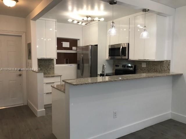 120 Royal Palm Rd #211