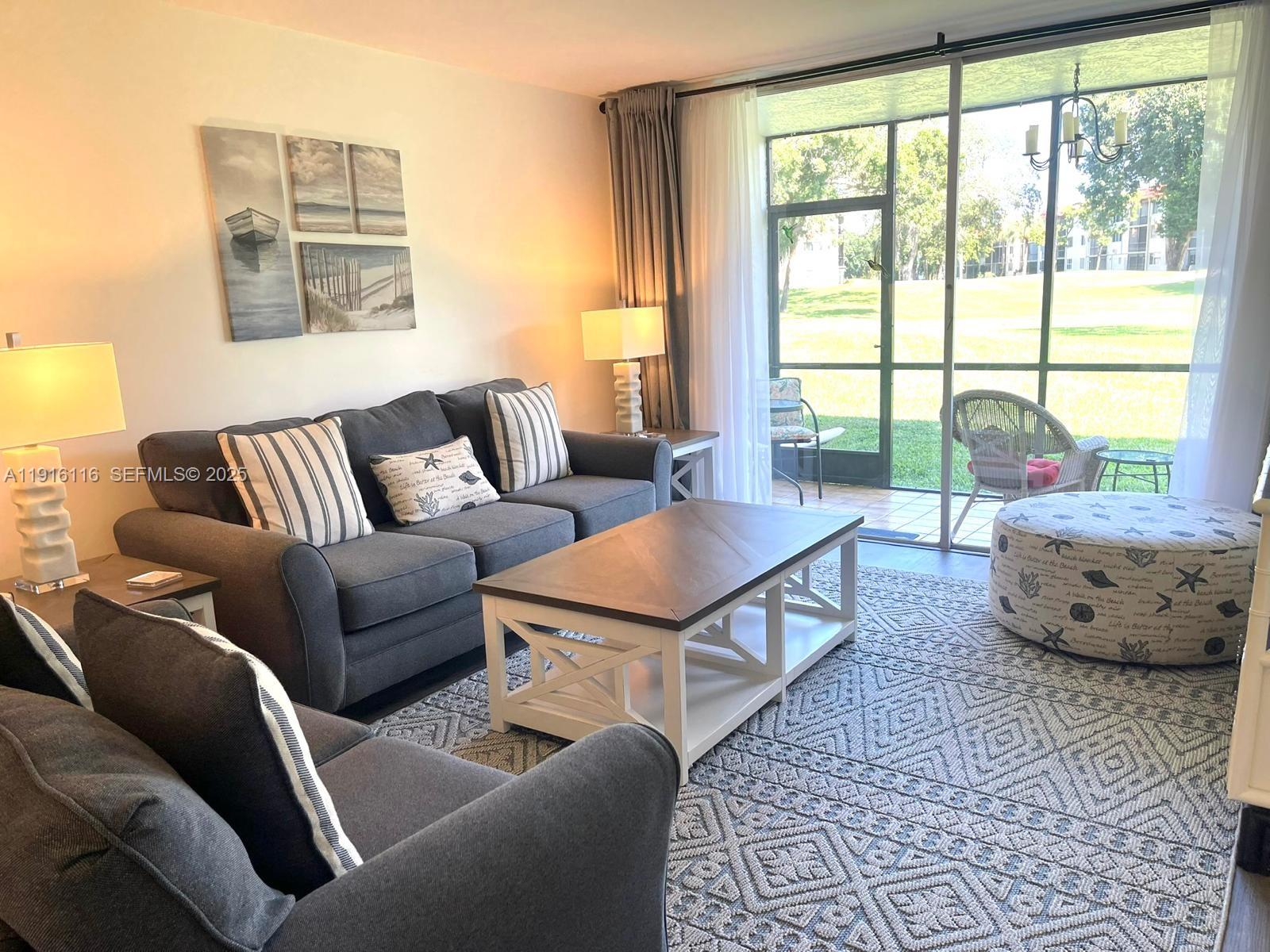 8941 S Hollybrook Blvd #103