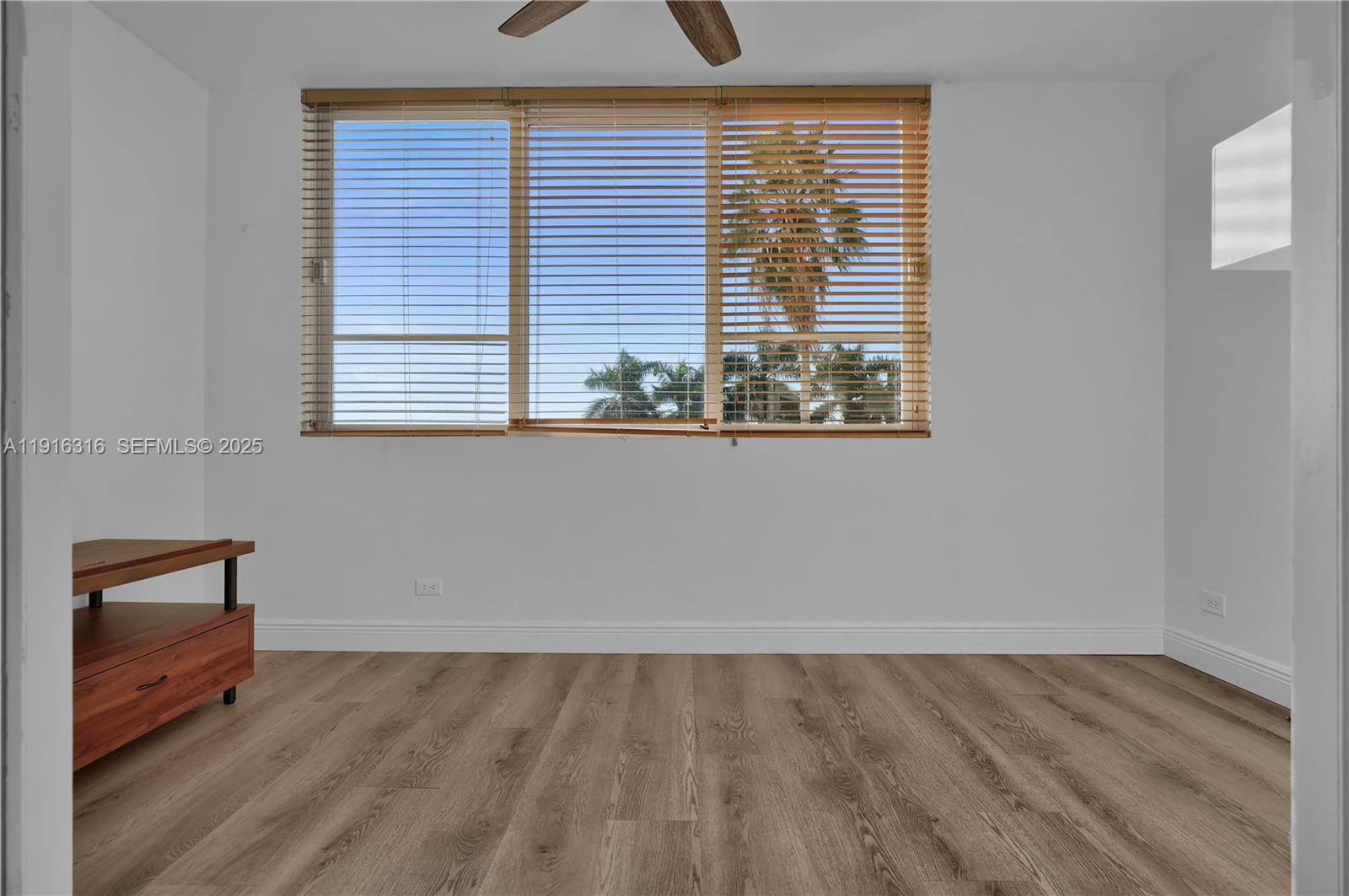 5005 Collins Ave #402 Miami Beach, FL 33140